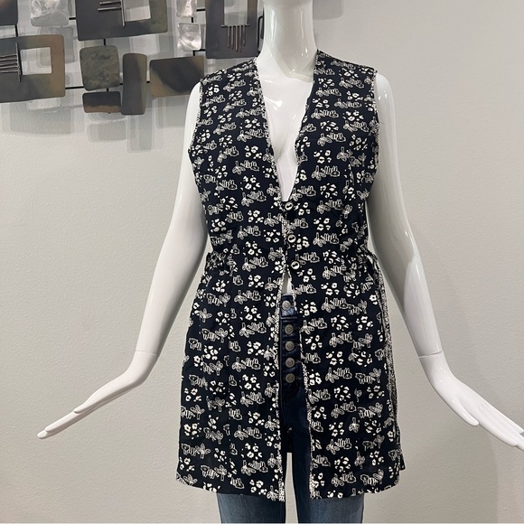 Vintage Howard Wolf Dallas Sleeveless Blouse Vest Black Monochrome Floral Prints - Picture 2 of 13
